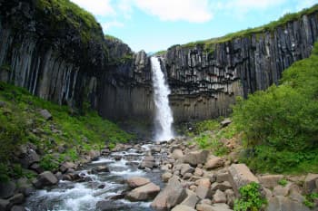 Svartifoss : randonnée vers la cascade