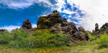Dimmuborgir : balade dans les champs de lave