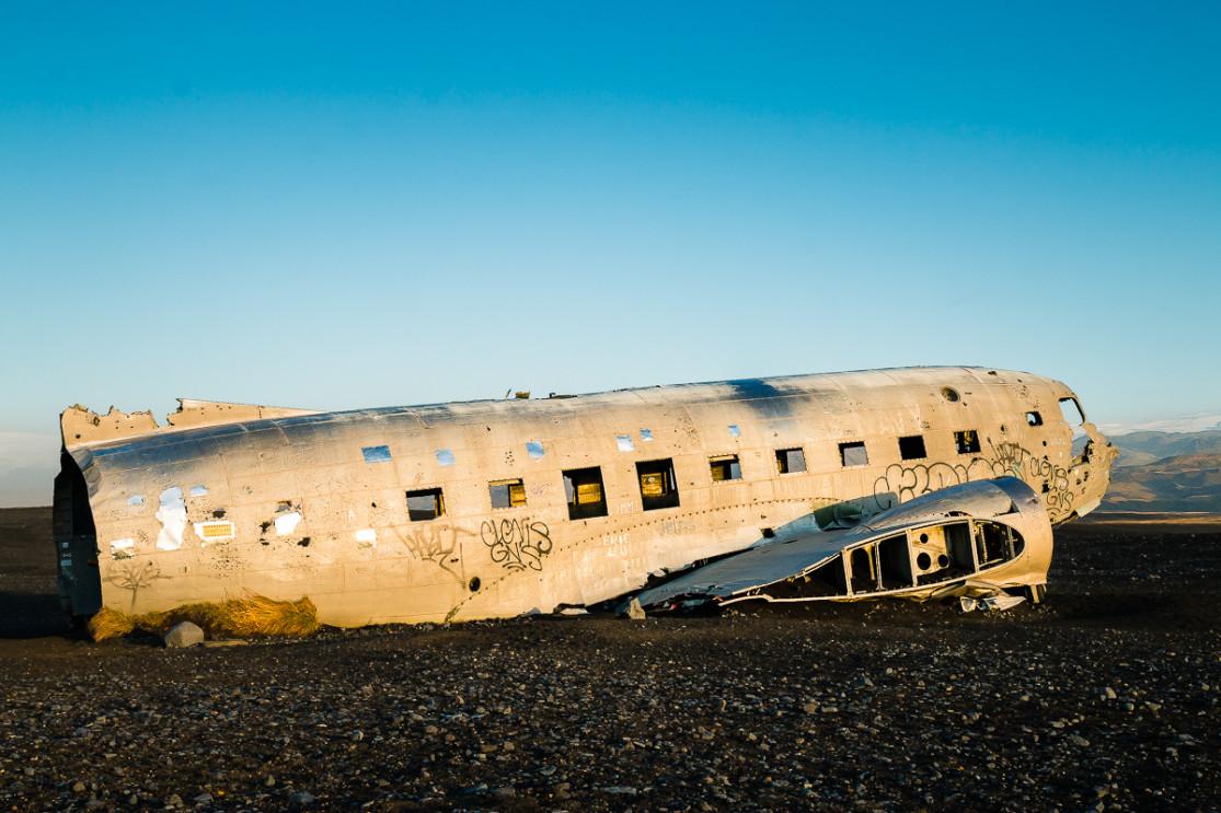 L'épave de l'avion DC3 en Islande