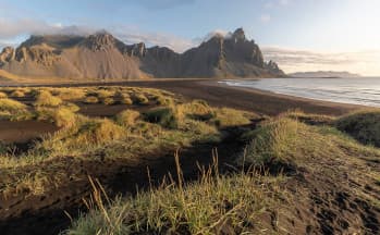 Vestrahorn et la plage de Stokksnes